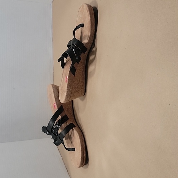 UGG Black Wedge Sandals, Leather Solid and Braided Straps, NWOT.  Size 8.5 - Picture 2 of 8